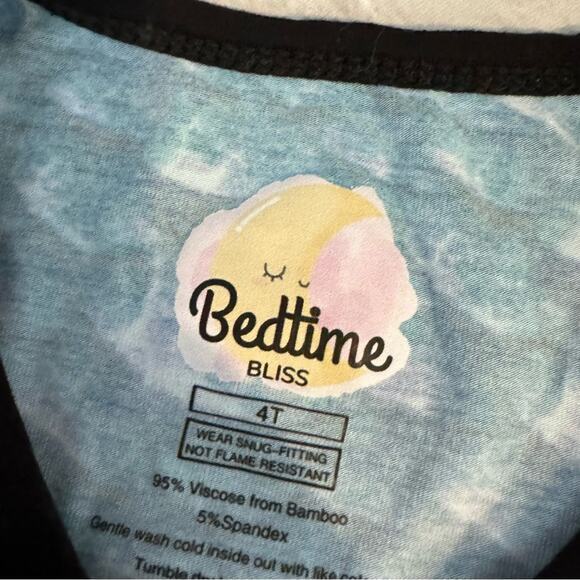 Bedtime Bliss Bamboo Dragon Scale Bamboo Pajama Set - Picture 2 of 3